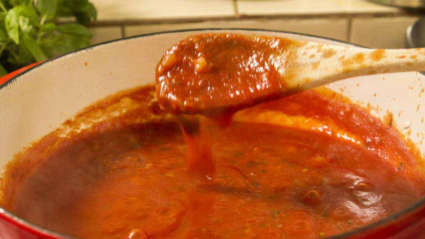 How to make a perfect tomato pasta sauce or Marinara sauce